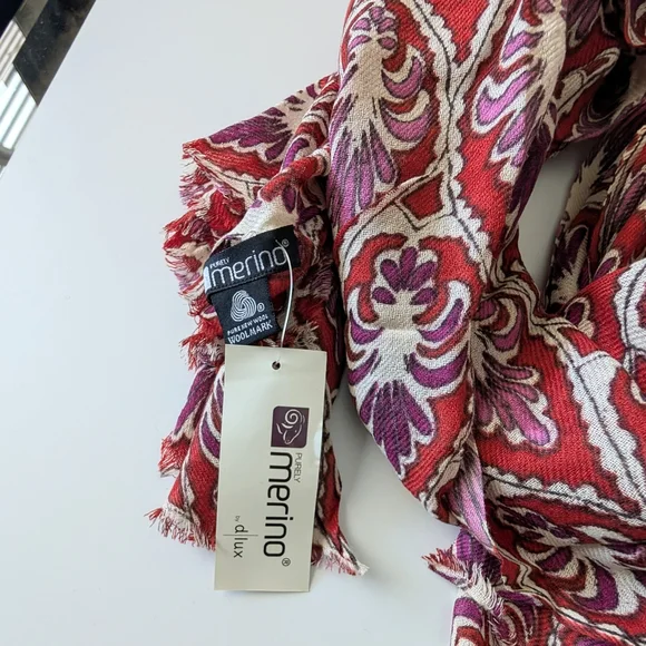 Ultra Light Merino Wool Scarf Red and Purple Cream, NWT - Picture 2 of 4